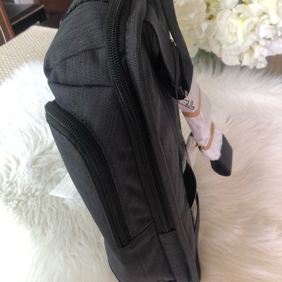 Tumi 02223393CHRO Higgins Sling Ballistic Nylon Men’s Charcoal - Picture 2 of 6